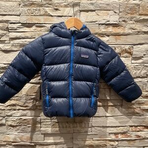 Patagonia Kids Hi -Loft Down Hooded   Puffer  Jacket, Color Blue, Size 4T